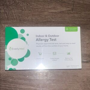 Everly Indoor & Outdoor Allergy Test Kit - Green and White